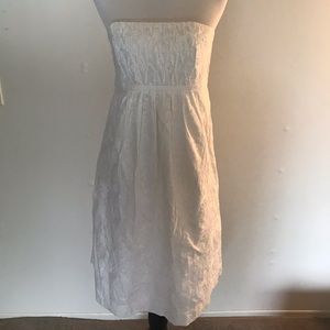Lilly white strapless dress